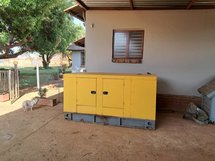 5 Bedroom Property for Sale in Rietfontein A H North West